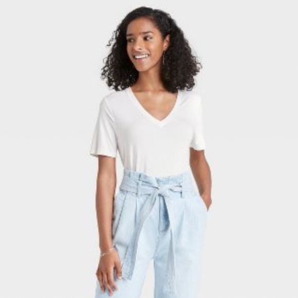 a new day Tops - A New Day Women's Short Sleeve V-Neck T-Shirt Size X-Large